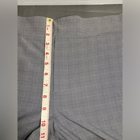 Athleta Brooklyn Ankle Pants Women 8T Black Plaid Work Comfort Stretch Waist - Picture 8 of 15